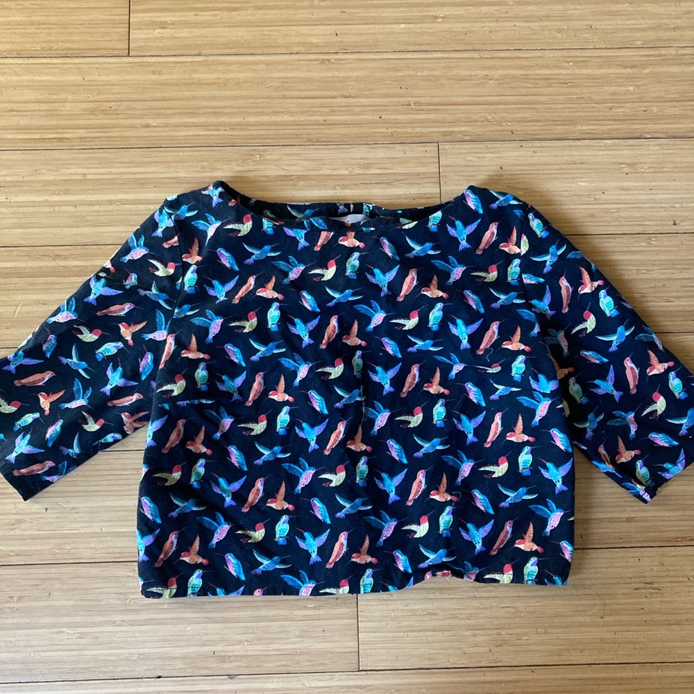 Women’s Navy Bird-Print Cropped Top